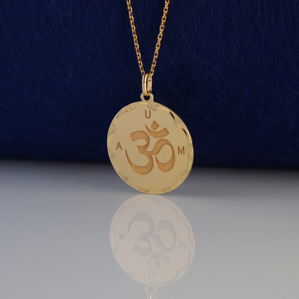 Collana Om - Aum Dorato