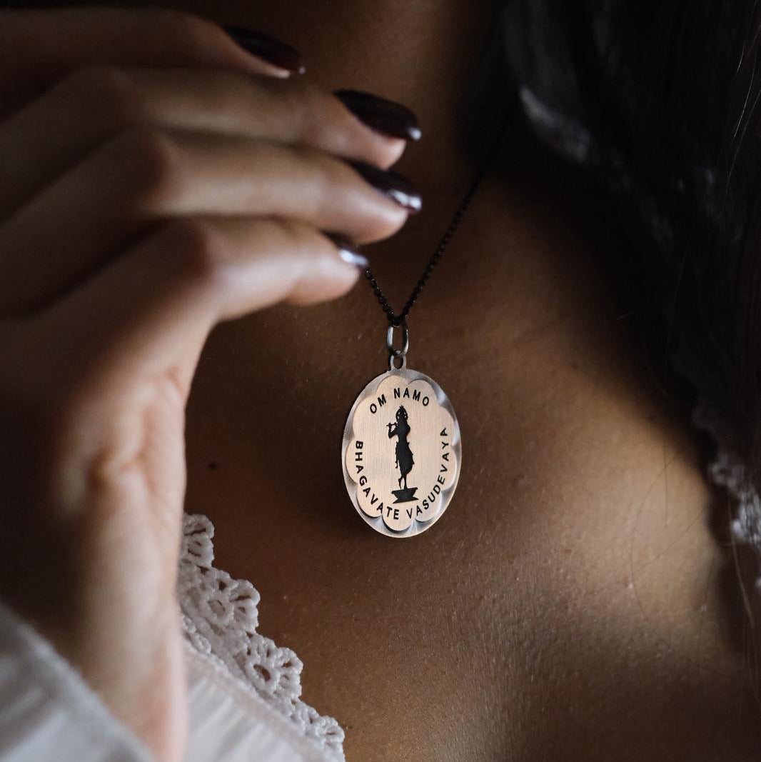 Collana Vasudeva - Ramato