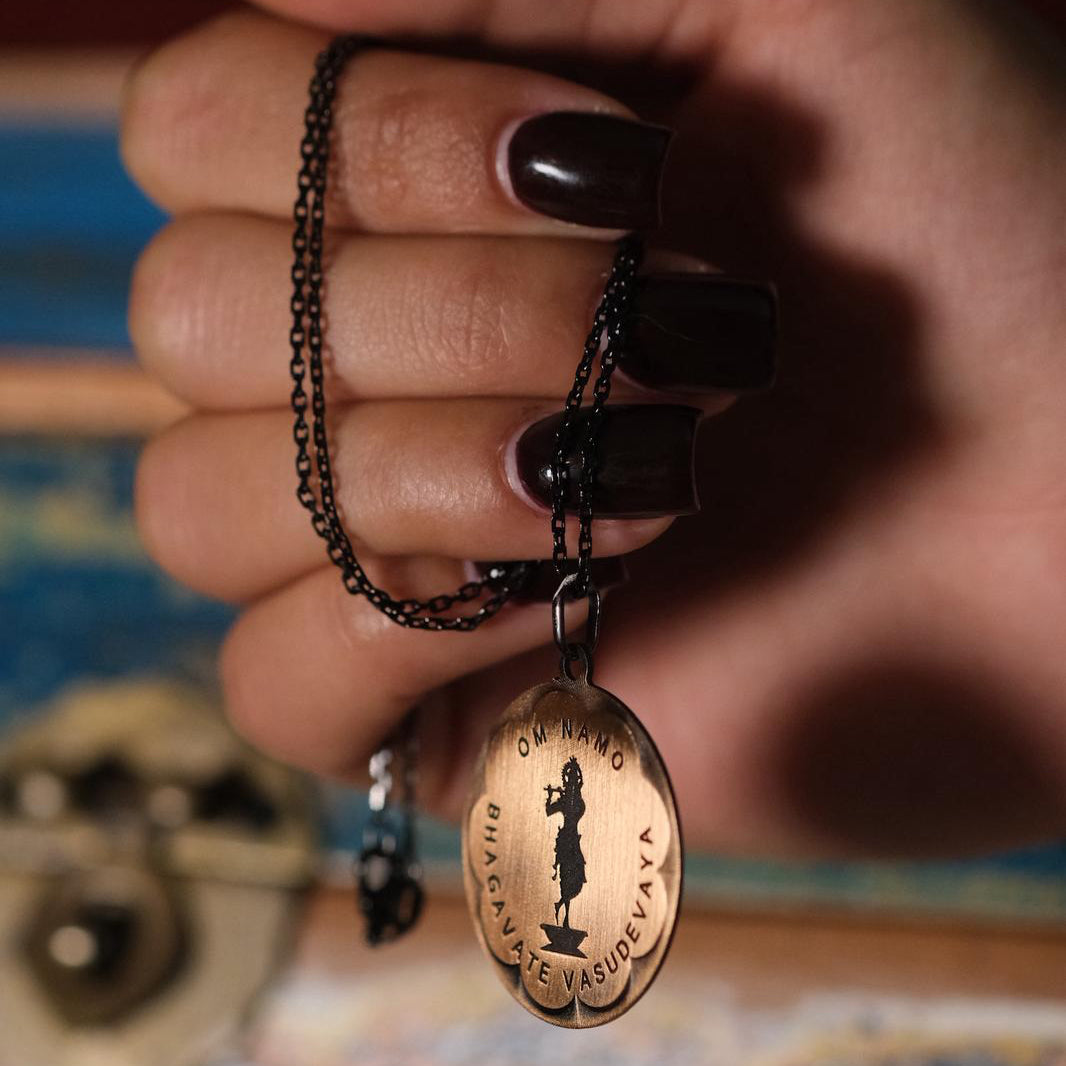 Collana Vasudeva - Ramato